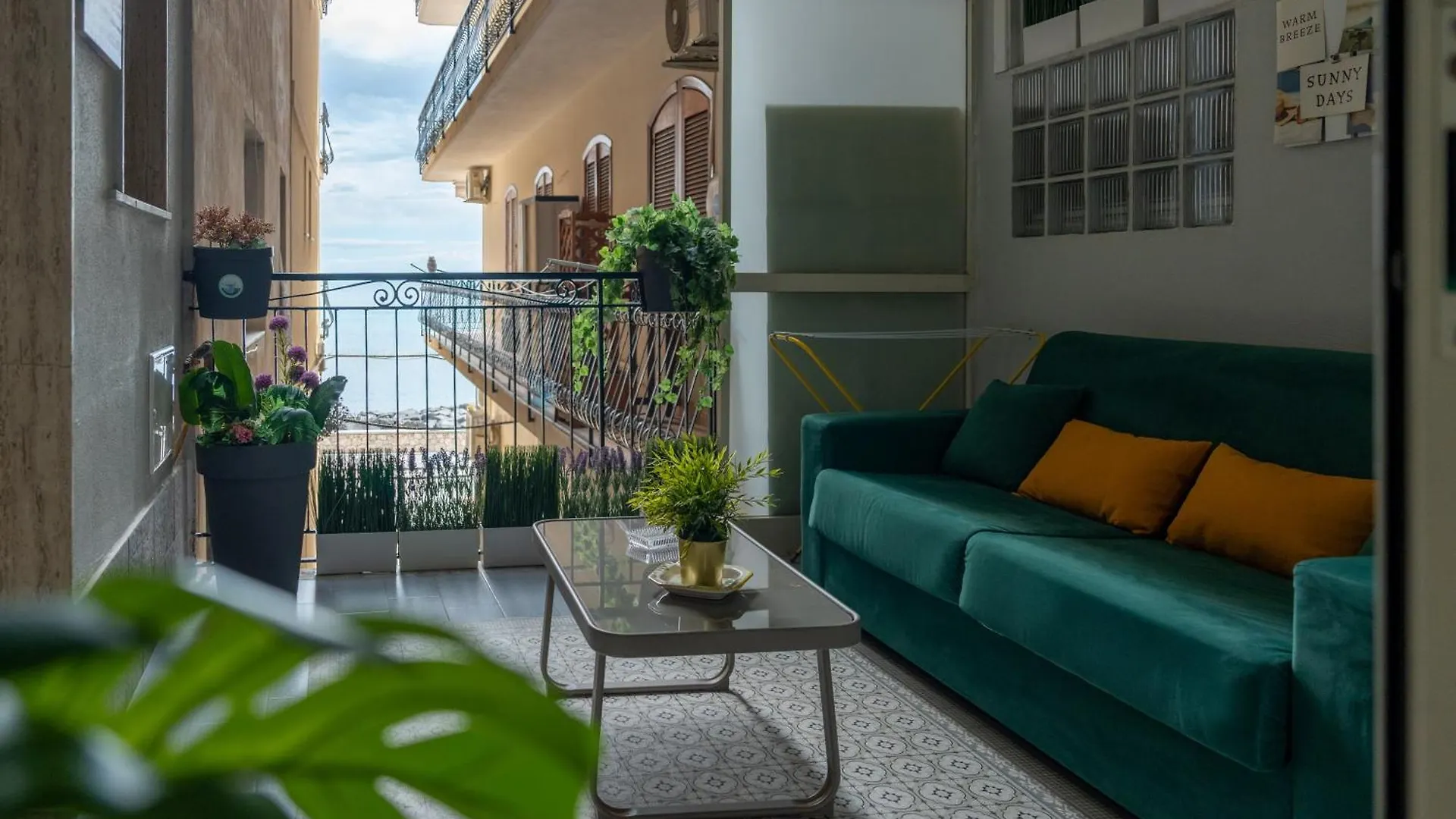 Neryhome Giardini-Naxos Italien