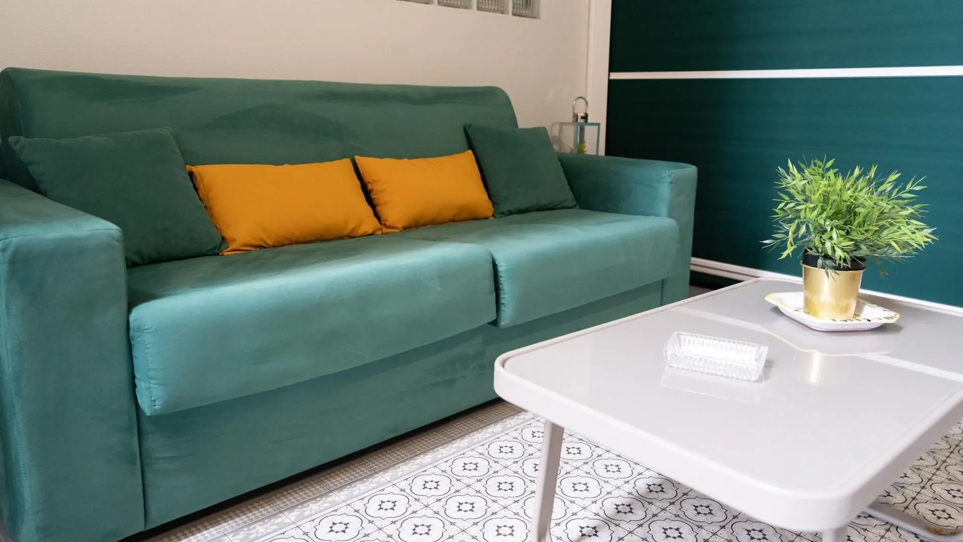 Neryhome Giardini-Naxos