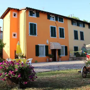 Lucca Fora Frühstückspension Capannori